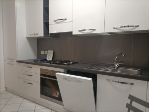 5 - cucina con lavastoviglie